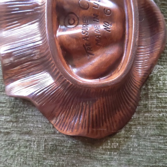 Vintage* TREASURE CRAFT half shell ashtray/ candy dish/trinket dish. - Picture 5 of 10